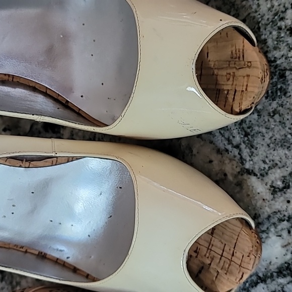 4 Pairs of Heels - Picture 8 of 16